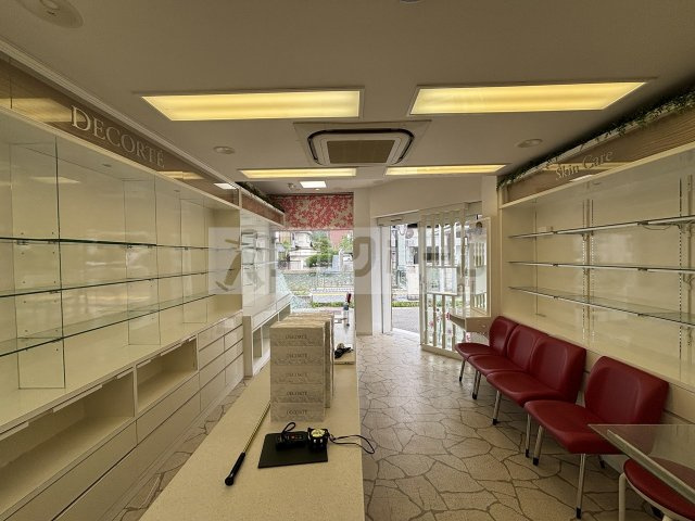 柏原市清州１丁目の店舗一部の内装