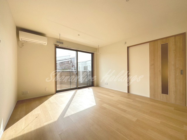 藤沢市鵠沼藤が谷３丁目のアパートの居間・リビング|使いやすいリビングになります♪