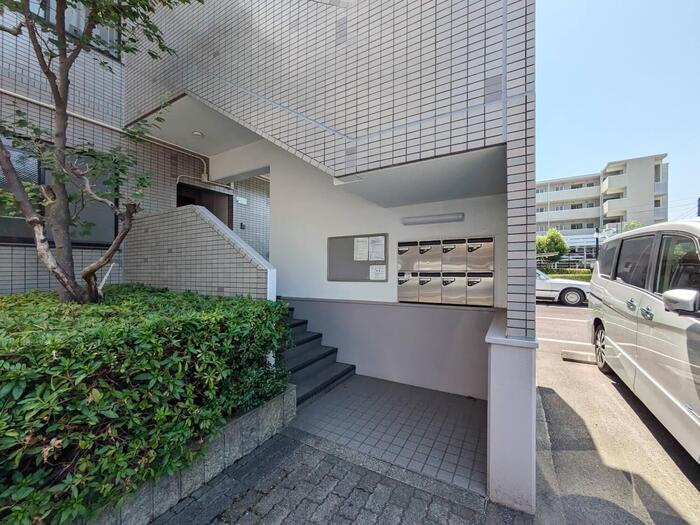川崎市麻生区上麻生４丁目の賃貸マンションのエントランス|※他部屋参考写真
