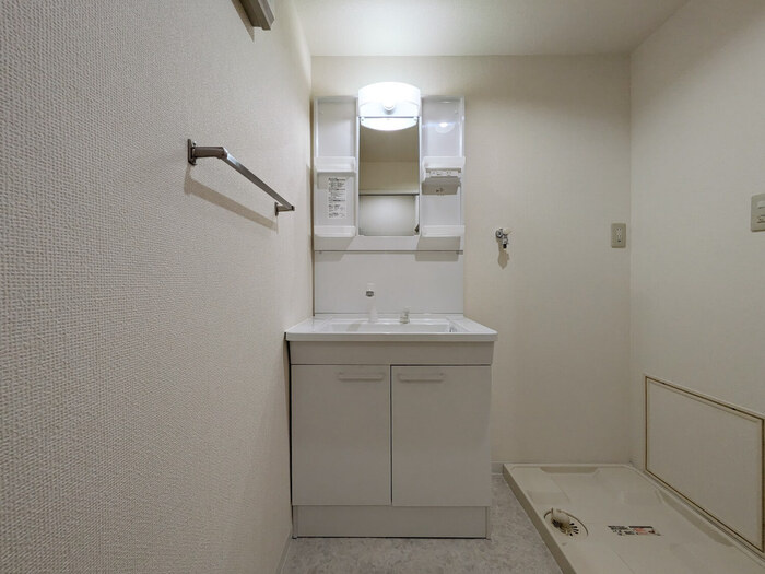 川崎市麻生区上麻生４丁目の賃貸マンションの洗面所|※他部屋参考写真