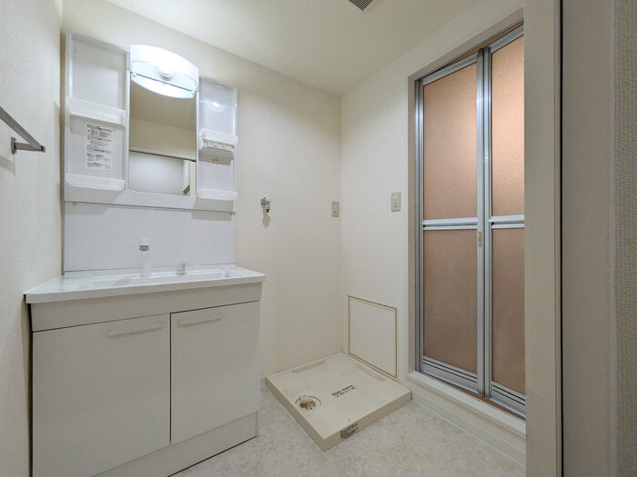 川崎市麻生区上麻生４丁目の賃貸マンションの洗面所|※他部屋参考写真