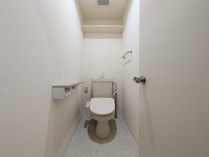 川崎市麻生区上麻生４丁目の賃貸マンションのトイレ|※他部屋参考写真