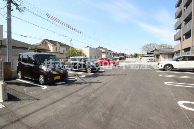 ライズ霧島の駐車場|駐車場があるので、車を買う予定の方も安心です