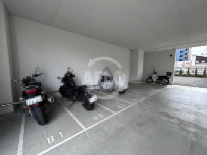 リブネスコート江坂のその他|バイク置き場