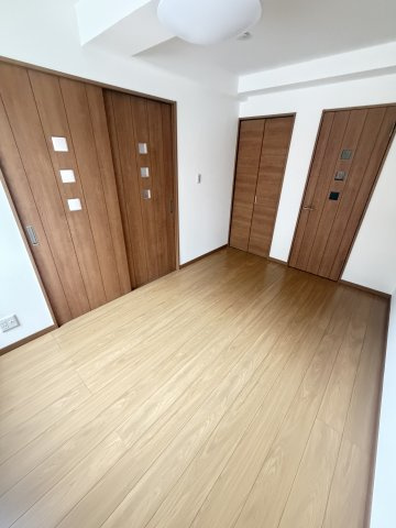 中天マンションの洋室