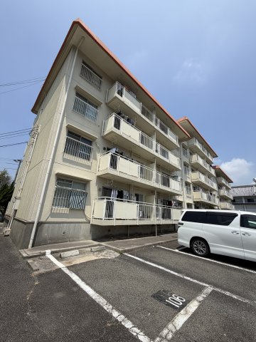 白川台藤ハイツの外観