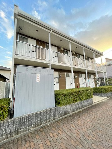 レオパレスユバの外観