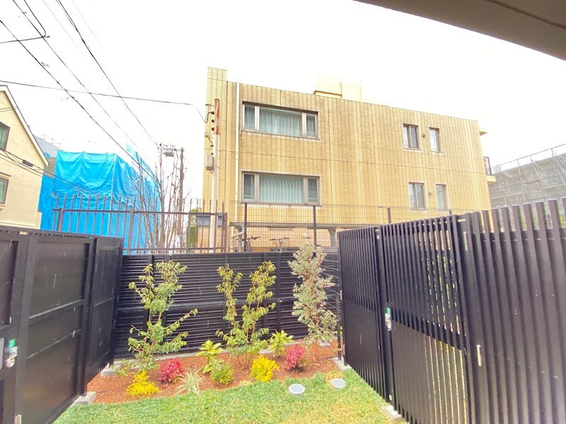 JMFレジデンス学芸大学の庭