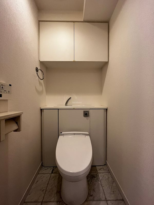 リーガル京町堀のトイレ