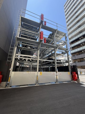プレサンス神戸セレスティアの駐車場