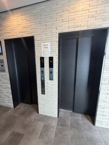 プレサンス神戸セレスティアのロビー