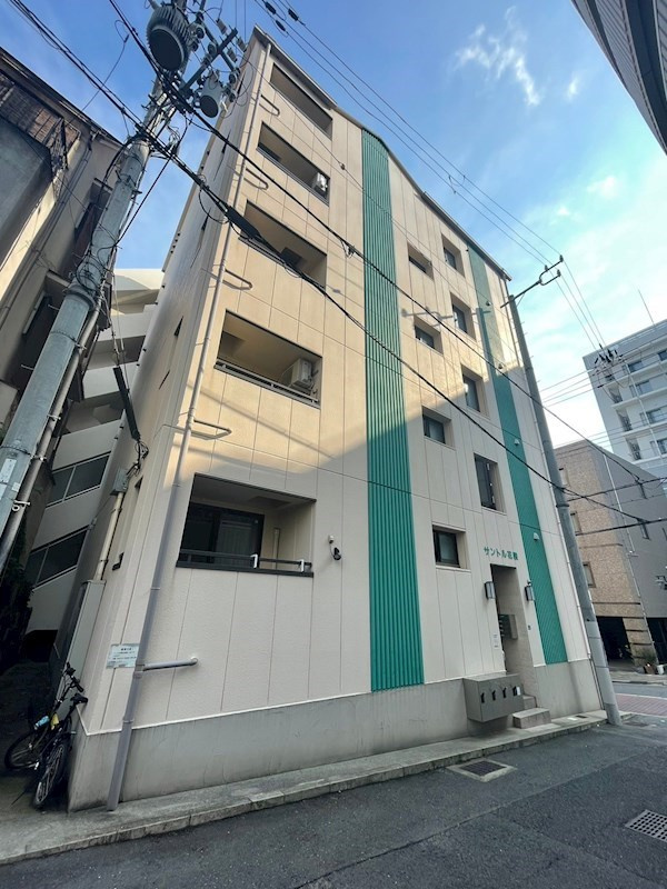 サントル花隈の外観