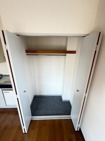 ハイエスト大倉山公園の収納