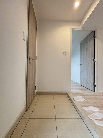 S-RESIDENCE愛宕SOUTHの玄関