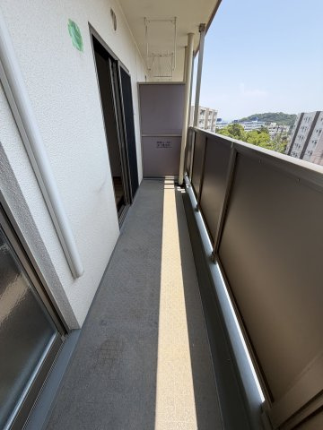 高倉台10団地43号棟のバルコニー
