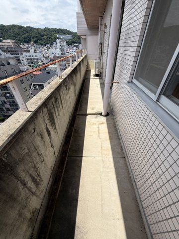 ロゼメゾン須磨のバルコニー