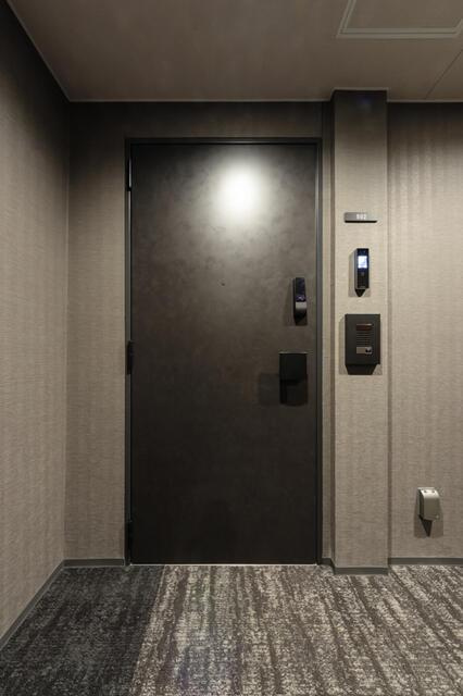 デュークハウス目黒の玄関
