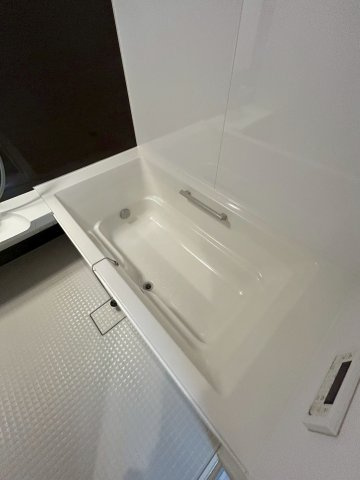 LaLaBrezza芦屋翠ケ丘の浴室