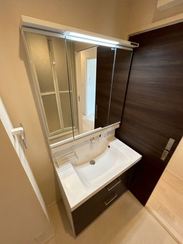 LaLaBrezza芦屋翠ケ丘の洗面所