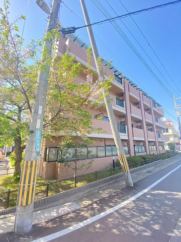 セレナ東甲子園の外観