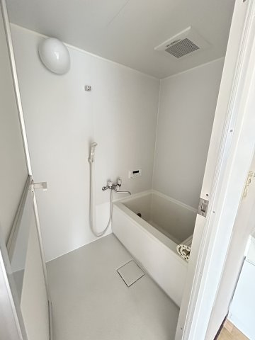 村田マンションの浴室|日々の疲れを癒すお風呂付です