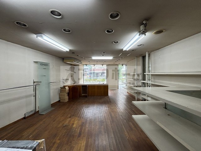 柏原市清州１丁目の店舗一部の内装