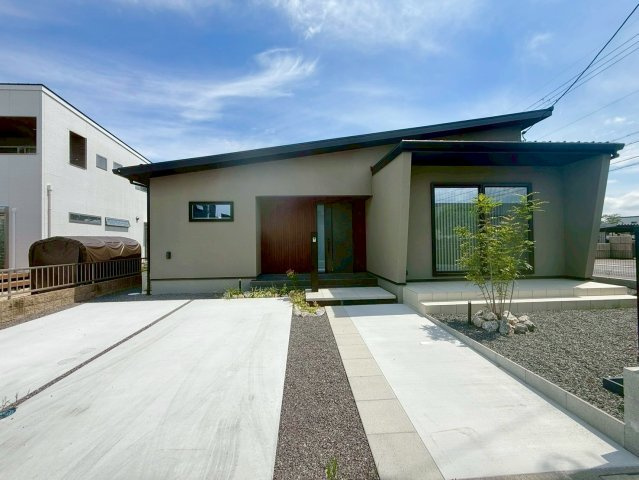 野洲市北比江C号地　売土地のその他|同社施工例（平屋戸建て）