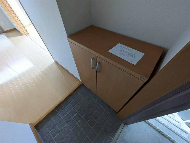 ナプア薊野の玄関|2025年10月撮影※現況を優先し… 