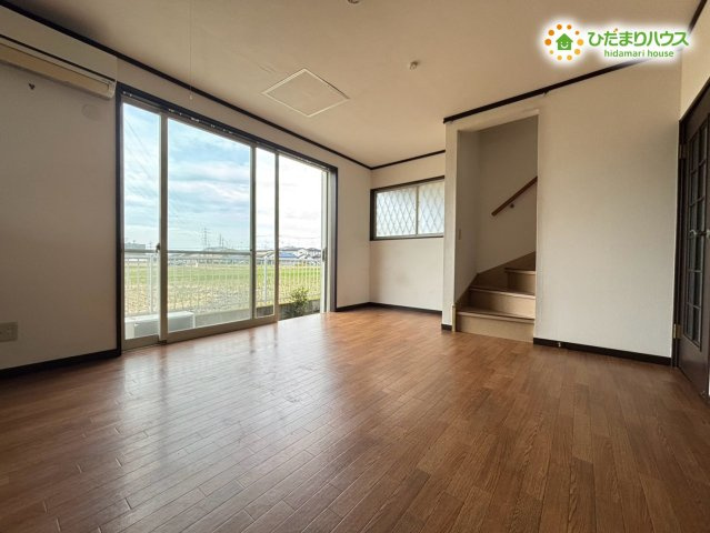 行田市持田　中古戸建の居間・リビング