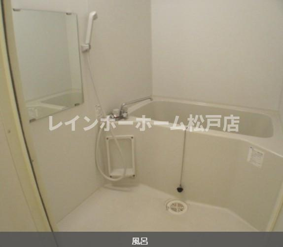 ヒューマンパレス南流山ⅦC棟の浴室|ゆったり過ごせるお風呂です