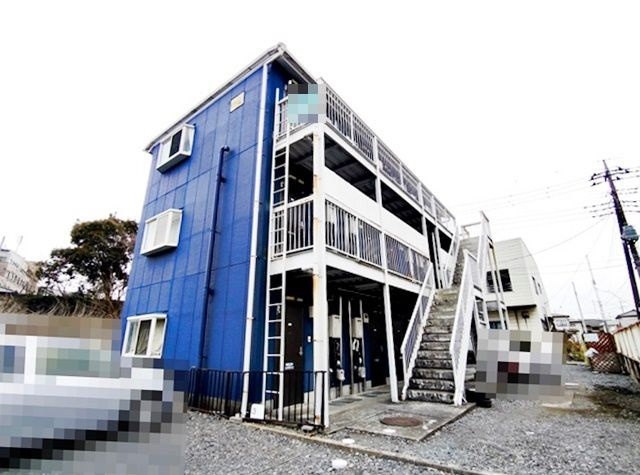 水戸市石川４丁目の賃貸マンションのエントランス