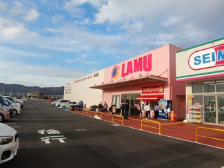 【周辺】 | プラム・アネックス | ラ・ムー岩出店様まで450m