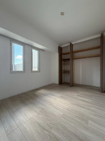 パシフィック南15条の洋室