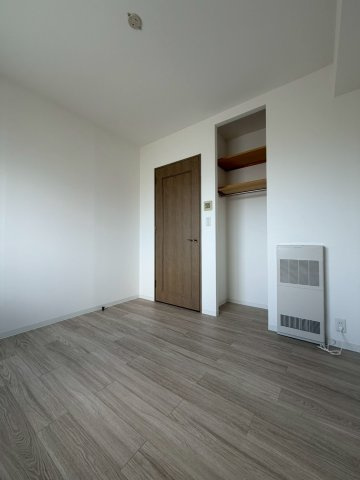 パシフィック南15条の洋室