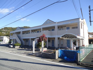 【外観】 | プチシャトー御立 | 外観写真（昼）