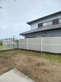 【駐車場】 | リヴィエール岩出Ⅱ | 車をお持ちの方に嬉しい駐車場付きの物件です