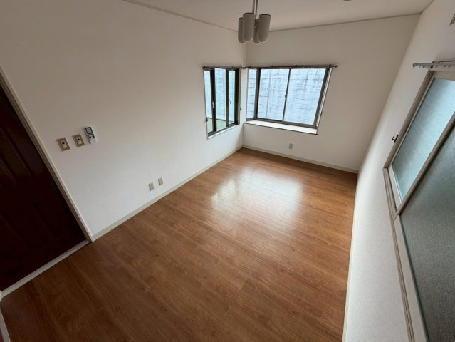 【洋室】 | 五井東3丁目戸建