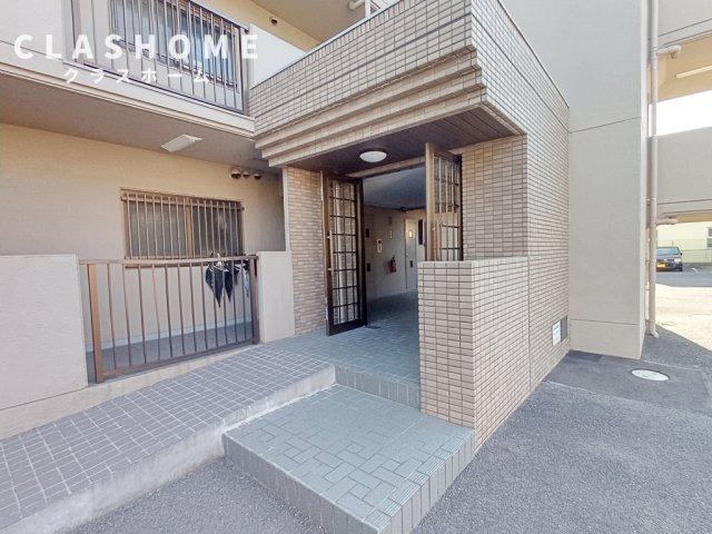 マンションサンパレス　　刈谷市の賃貸ならクラスホーム刈谷店のエントランス