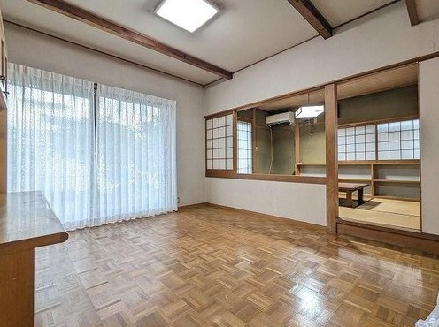 八幡市西山丸尾