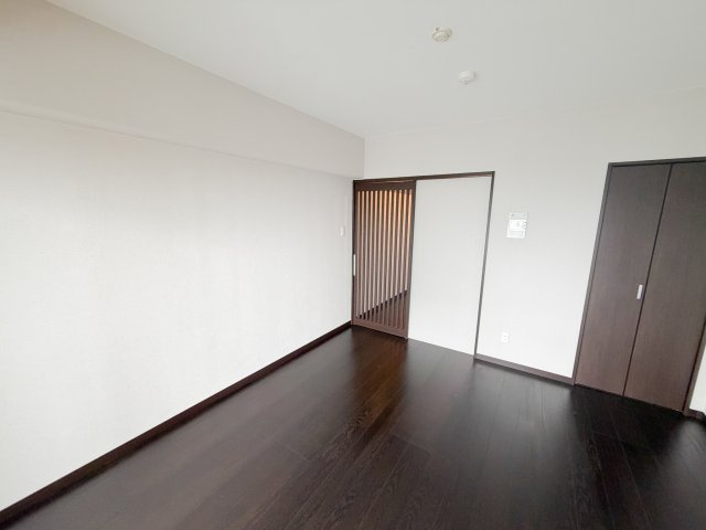Ｇｏｌｄ　Ｃｏｕｒｔ楽々園の洋室|洋室です