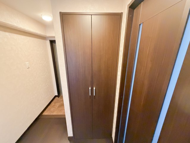Ｇｏｌｄ　Ｃｏｕｒｔ楽々園の収納|大きなスペースがあり、収納には困りません