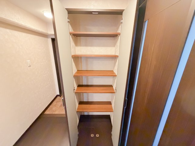 Ｇｏｌｄ　Ｃｏｕｒｔ楽々園の収納|収納があります