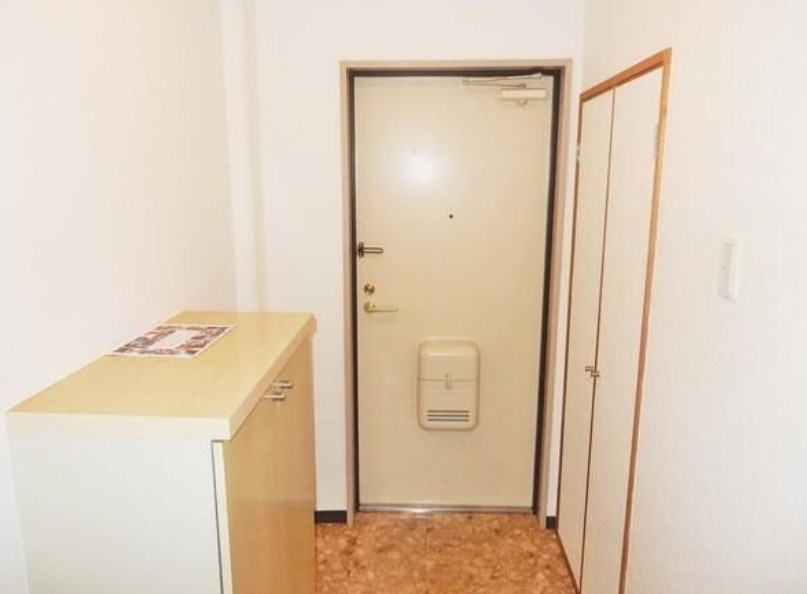 パークコンドミニアムの玄関