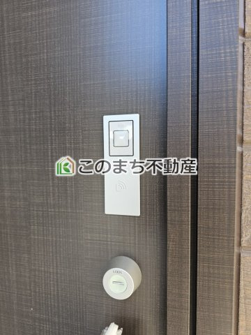 ブルーミングガーデン宇都宮市泉が丘7丁目2期の設備|同社施工物件の写真です。※建具やフローリング、その他仕様が違う場合がございます。