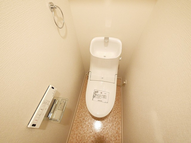 グラディオ新大宮のトイレ|ゆったりとした空間のトイレです