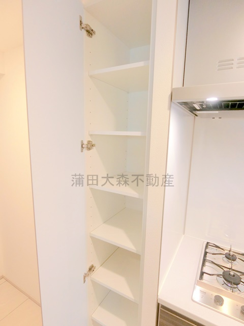 リクエスト東京西六郷の収納|キッチン横棚収納
