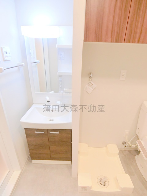 リクエスト東京西六郷の洗面所|独立洗面台　棚収納付きの洗濯機置き場　洗面脱衣所