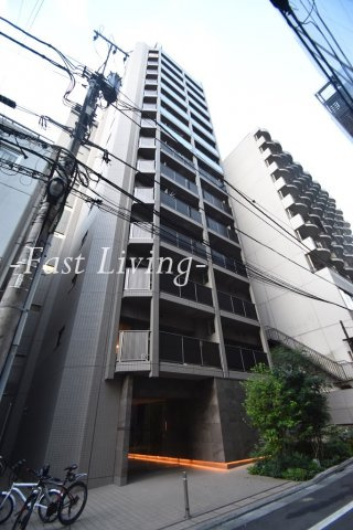クレイシア新宿のエントランス