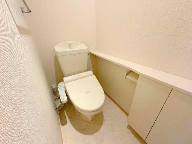 ヴィラージュ桜ガ丘のトイレ|ゆったりとした空間のトイレです