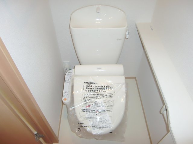 ヴィラージュ桜ガ丘のトイレ|※同建物の類似写真となります。